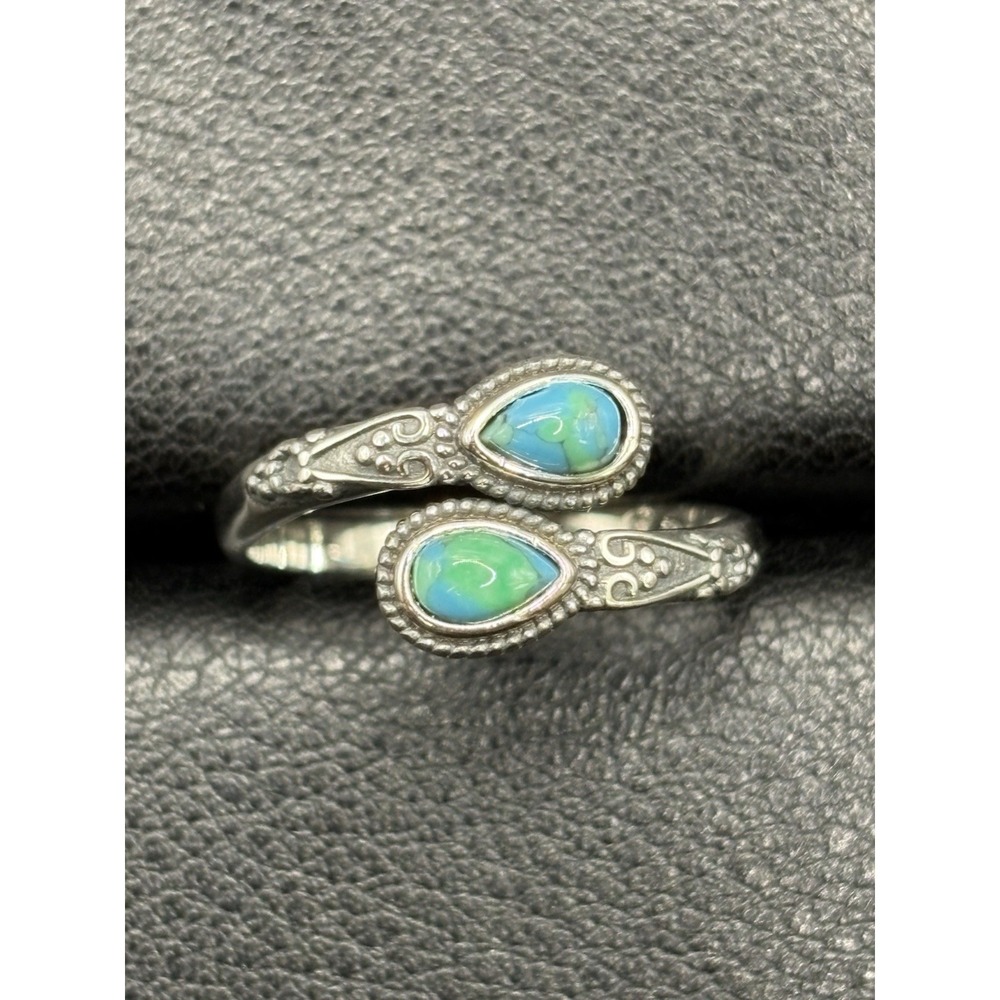 New Condition Sterling Silver Oval Turquoise Bypass Ring Size 7 G8